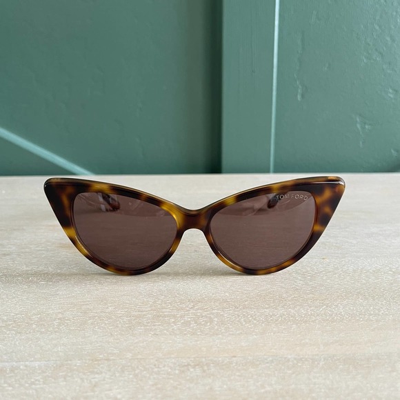 Tom Ford Accessories - NEW Tom Ford Nikita Sunglasses 56J Light Havana Brown MSRP $360